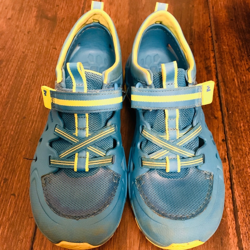 Merrell kids water/hiking shoes
